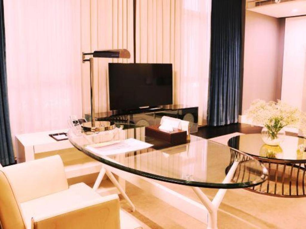Jinjiang Metropolo Hotel Classiq Shanghai Off Bund Exterior photo